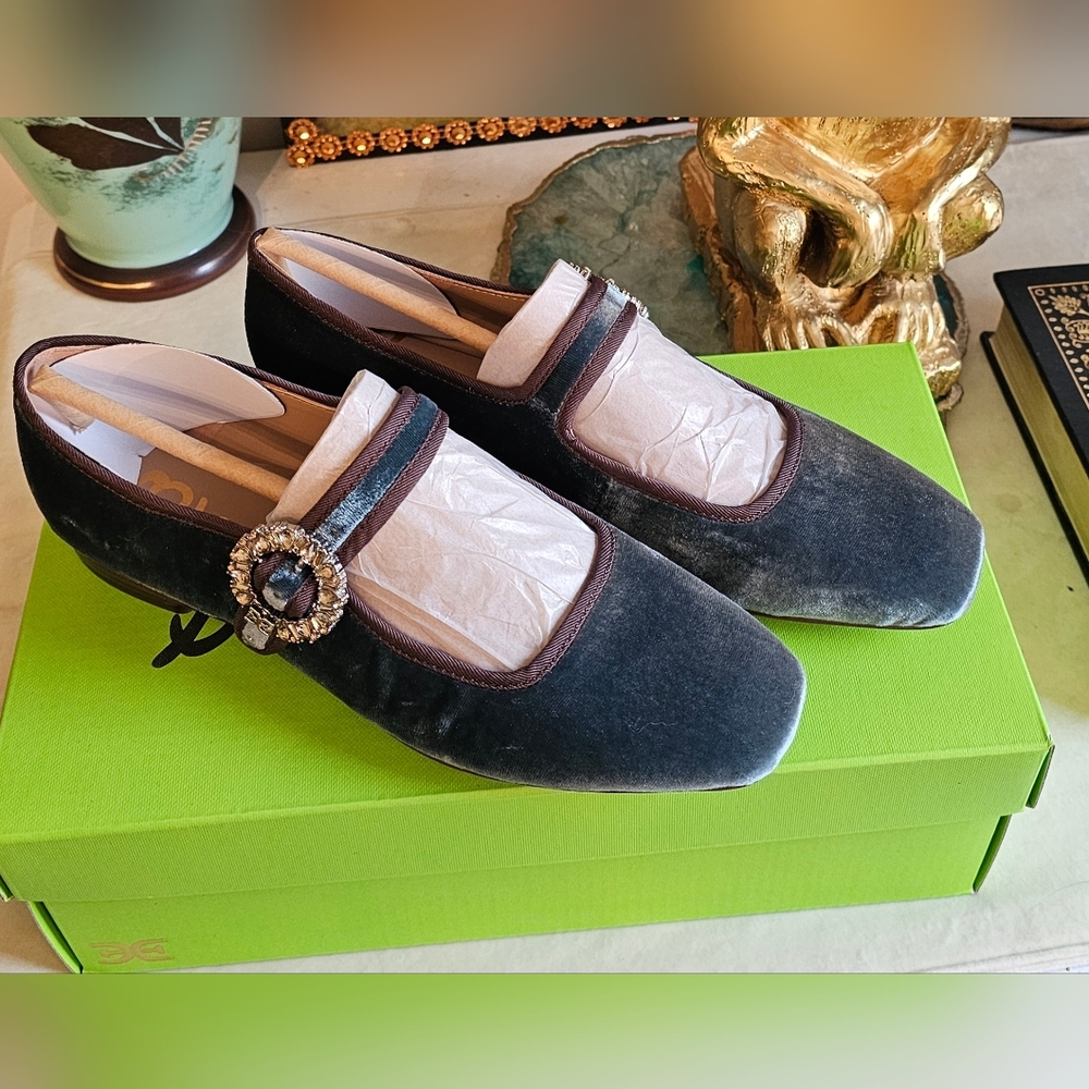NIB - Sam Edelman Bluestone Velvet Michaela Mary Jane Flat - Size 6 - Picture 9 of 16
